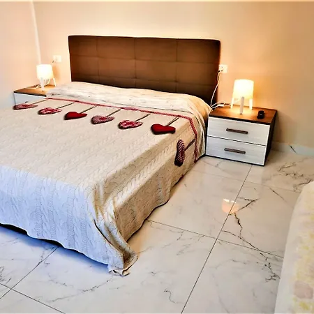 بيت للعطل Fiorita بيبيوني